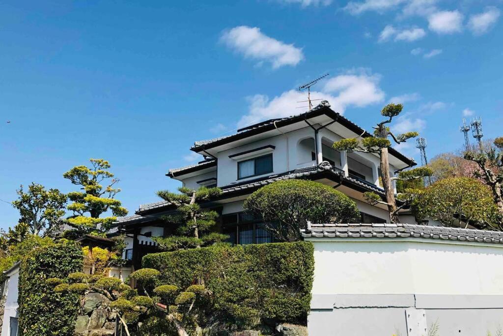 48坪！道後温泉付近駐車場有り清潔さと設備の充実さが高評価 大切な家族仲間と広々とくつろげます Βίλα Ματσουγιάμα Εξωτερικό φωτογραφία